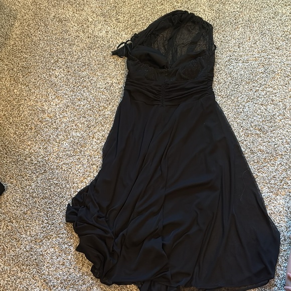 Women's Black Halter Dress - Picture 3 of 4